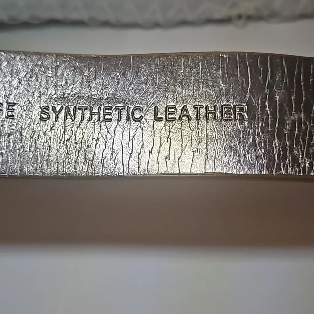 Michael Michael Kors Synthic Leather sz XL Tan with Silver hardwear Pre-owned